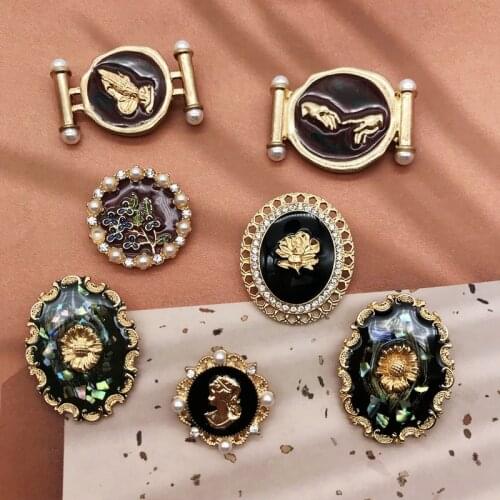 Vintage Brooches Oil Painting Elegant Decoration Plant People Avatars Jewelry Fashion Womens Accessories