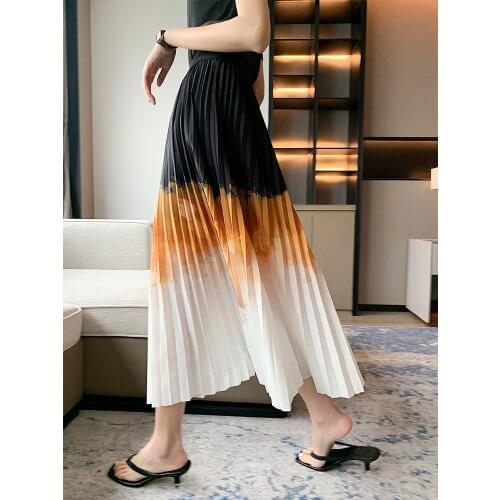 SexeMara Pleated Skirt