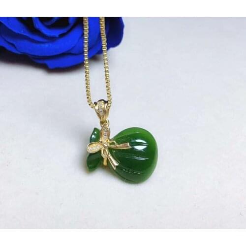 18k gold and Tianbi jade pendanth39