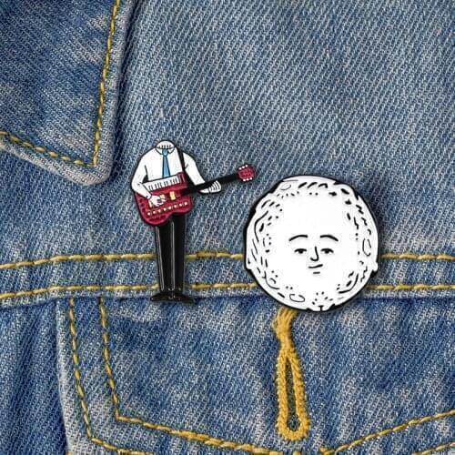 RNG Metal Enamel Pin Singer Guitar Pin Moon Shaped Head Singing Music Collection Lapel Badge Jewelry Brooch Gift