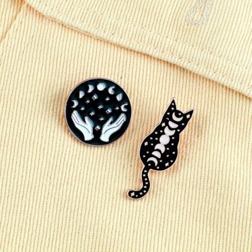 Cute Cat Total Lunar Eclipse Enamel Pins Black Color Animel Brooches Women Lapel pin Badges Bag Decoration Jewelry Gift Friend