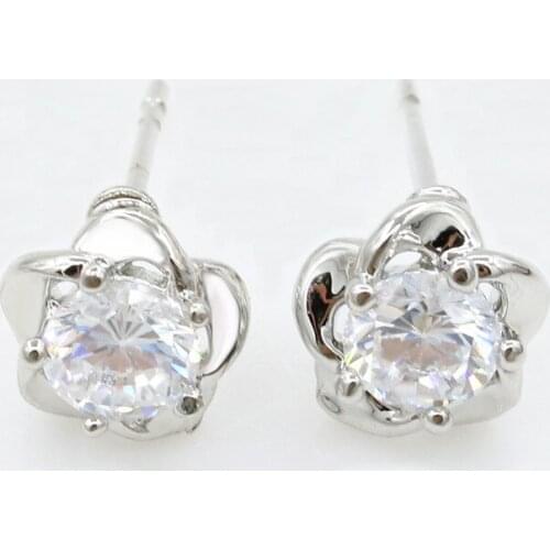 Hot Silver Plated Sleek Plum Flower Center Big Crystal Trendy piercing Stud Earrings for Women Fashion Jewelry