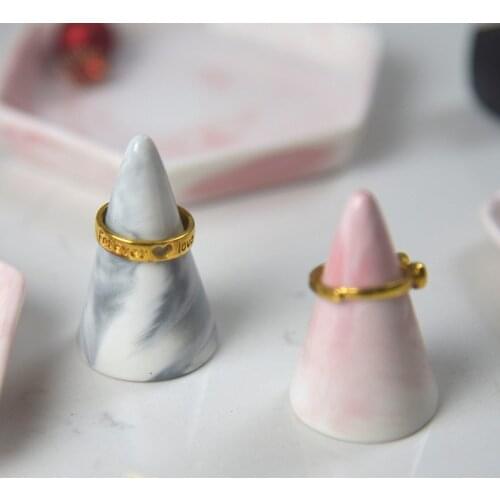 Homies ceramics Finger Cone Fingertip Ring Stand Display Showcase Holder Storage Jewelry Display Jewelry mini plate tray dish