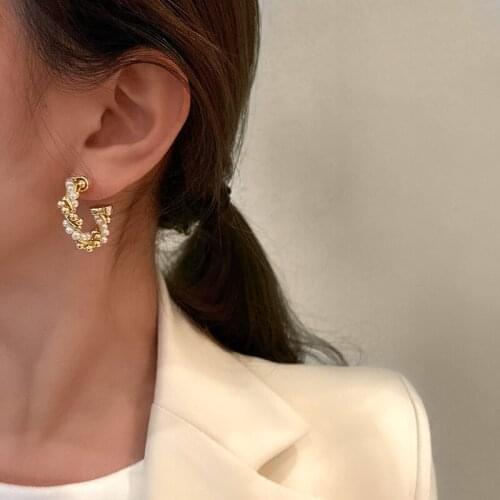 LOVOACC Korean Twisted Simulated Pearl Earrings for Women Ladies Gold Color Alloy C Shape Hoop Earrings Wedding Party Jewelry