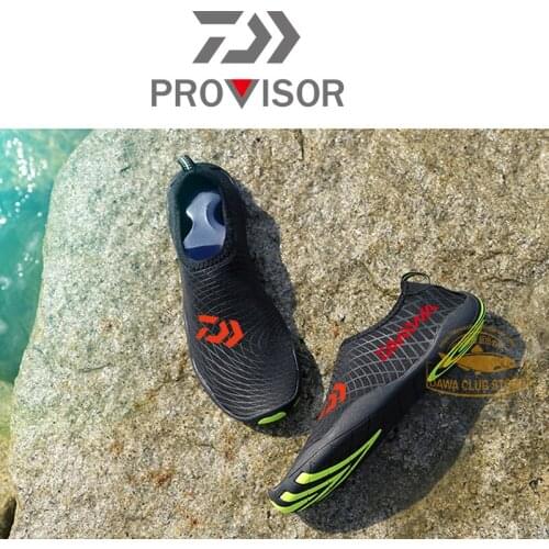 Daiwa Men Outdoor Fishing Shoes Beach Socks Slip-on Diving Surfing Shoes Swimming Fins Diving Thick Keep Warm Neoprene Shoes