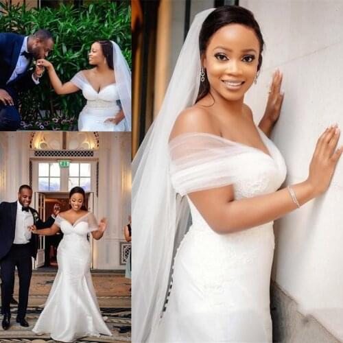 Plus Size Wedding Dresses Off the Shoulder Pleated Tulle Appliqued Lace Satin Floor Length African Bridal Gowns Vestido De Noiva