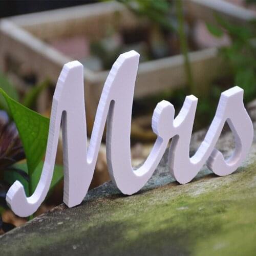 3pcs/lot Wedding Gift Mr & Mrs Letters PVC MR & MRS Sign Top Table Decoration Photo Studio Photography Props