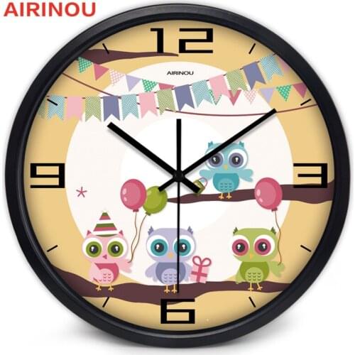 Airinou Cartoon Happy Owl Style Modern Silent Movement Wall Clock Glass And Metal Children Room Children Park Or Kindergarten