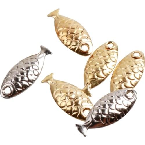LUSHAZER 50pcs/Bag Spoon Metal Wobblers Fish shape 1.5cm Melon seeds Noise film Artificial Fishing Tackle fishing accessories