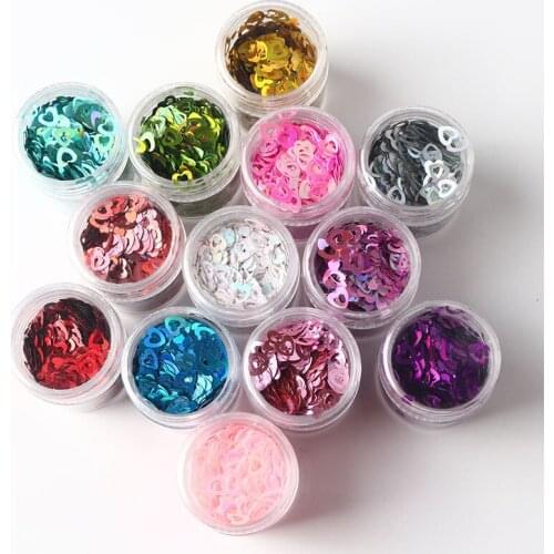 10ml Ultra-thin Holographic Heart Shaped Nail Sequins Hollow Laser Mirror Flash Chameleon Sheet for Manicure Nail Decoration 3Mm