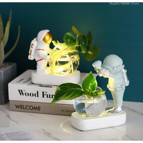 Hydroponic resin decoration astronaut plant vase creativity Nordic style Cafe living room decoration diver plant Hydroponic