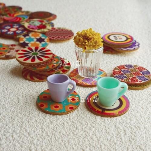 New 1/12 Dollhouse Miniature Cute Mini Wooden Coaster or Cup for Barbies Bjd OB11,blyth Doll House Furniture Toys