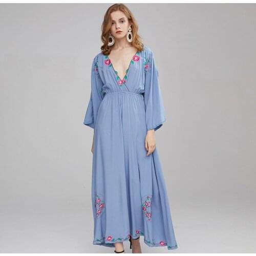 Bohemia beach long dress 2020 summer new womens fashion sexy positive and negative can wear the dress retro embroidered dress