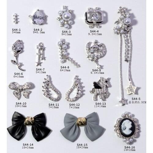 5pcs Charm Luxury Zircon 3D Nail Art Decorations Shiny Pendant Alloy Pearl Jewelry Manicure Design Accessories