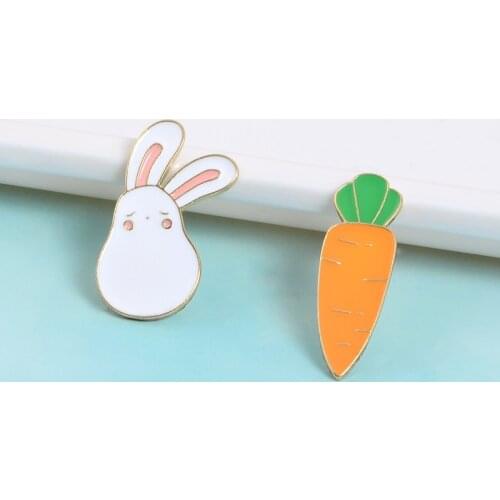 Cute Bunny And Carrot Pins White Rabbits Brooches Animal Enamel Metal Pins For Women Coat Shirt Bag Jackets Collar Lapel Badge
