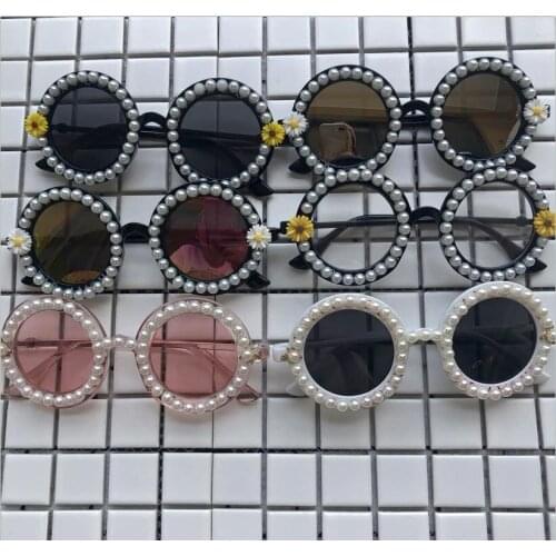 Pouple Round Pearl Women Men Sunglasses Summer Flower Designer Eyewear Small Shades Vintage Eyeglasses Lady Gafas de sol