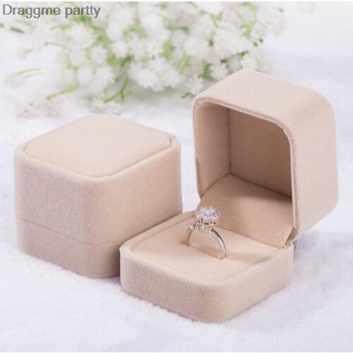 Classic Velvet Flocking Elegant Engagement Wedding Gift Ring Box For Jewelry Store Display Storage Holder Packing Wholesale