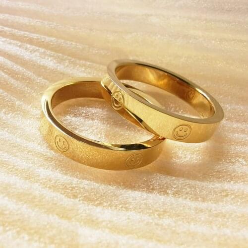 Fashion Gold Stainless Steel Woman Ring For Men Couple In Wedding With Smile