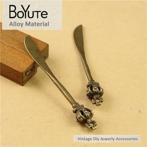 BoYuTe (40 Pieces/Lot) 59*8MM Antique Bronze Plated Zinc Alloy Crown Knife Pendant Diy Jewelry Findings Accessories