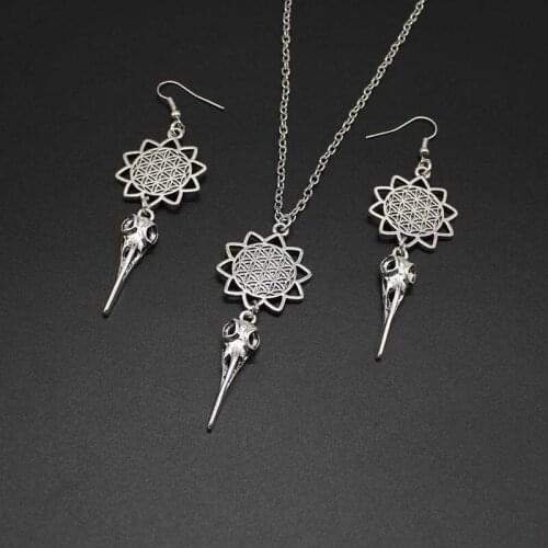 Crow Skull Skull Earring Necklace with Pentagram Mandala Flower Drop Earring Necklace Vintage Gothic Jewelry Kit, Halloween Gift