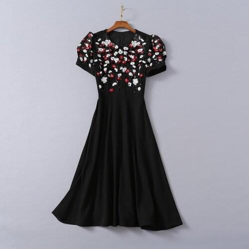 Womens European and American wear 2021 winter new style Short sleeve heavy industry sequin flower Fashionable black dress