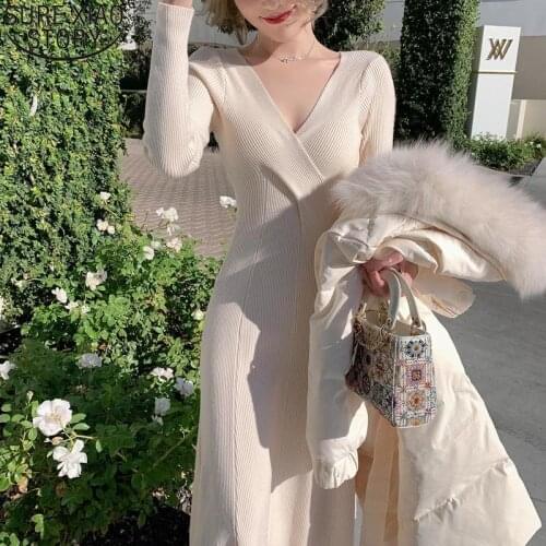 French Style Knitted V-neck Dress Women Autumn and Winter Elegant White High Waist A- Line Long Sleeve Midi Dress Vestidos 11734