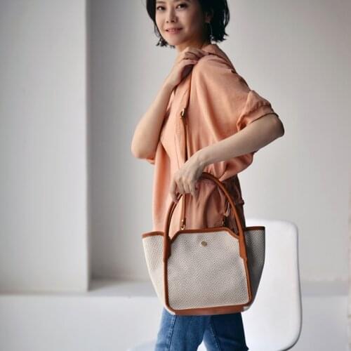 MICOCO D1316C Simple and fashionable texture woven leather carry a shoulder bag with a large capacity cross-slung small bag