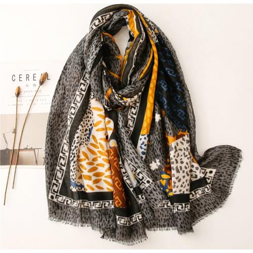 Fashion Animal Leopard Dot Fringe Viscose Shawl Scarf Women High Quality Autumn Winter Wrap Pashmina Stole Bufandas Muslim Hijab