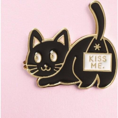 Cartoons Gothic KISS ME Black Cat Enamel Brooch Pin Backpack Hat Bag Lapel Pins Badges Women Mens Fashion Jewelry Accessories