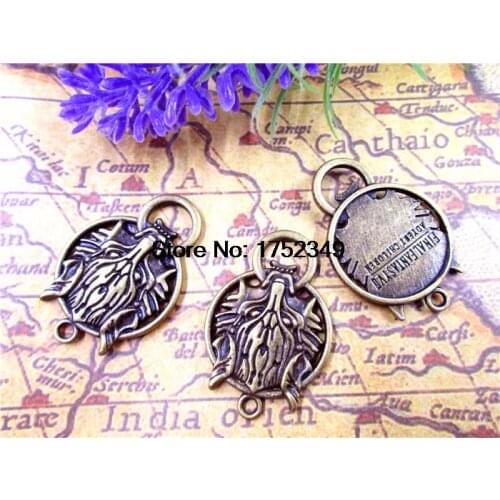 4 pcs--Wolf charms, Antique bronze wolfs Heads Charm Pendants 40x27mm