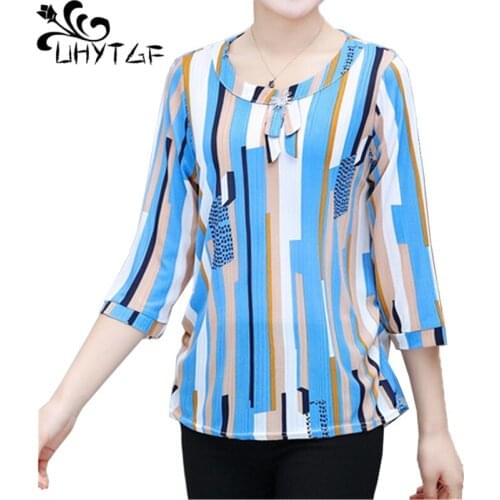 UHYTGF Oversized T-Shirt Womens Middle-Aged Elderly Mothers Spring Summer Tops T-Shirts Fashion Print 5XL Plus Size Blouse 1704