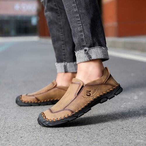 Hot Sale Men Loafers Fashion Breathable Driving Shoes Slip on Moccasins Men Loafers Flats Luxury Casual Genuine Leather Loafers