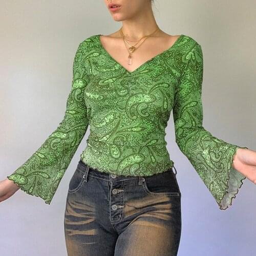 Women Autumn Casual Trumpet Sleeve T-Shirt Vintage Printing V-neck Slim Fit Pullover Tops