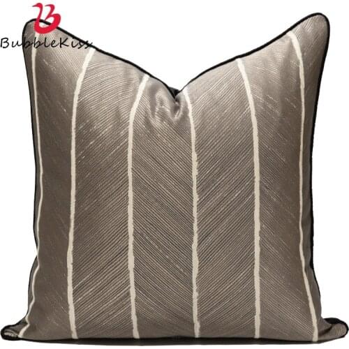 Bubble Kiss Embroidered Cushion Cover High Quality Art Design Luxury Throw Pillow Cover Dark Gold Living Room Sofa Pillow Case