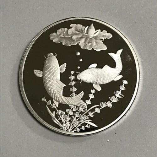 50 Pc Non magnetic The Koi Fancy Carp coin Chinese lucky furtune animal Lotus silver plated 40 mm badge souvenir decoration coin