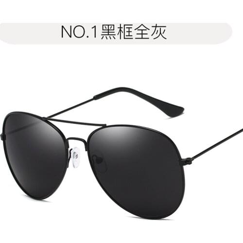 2021 Ladies Retro Classic Round Sunglasses Fashion Men Women Luxury Vintage Black Mirrors green lens Sun Glasses UV400
