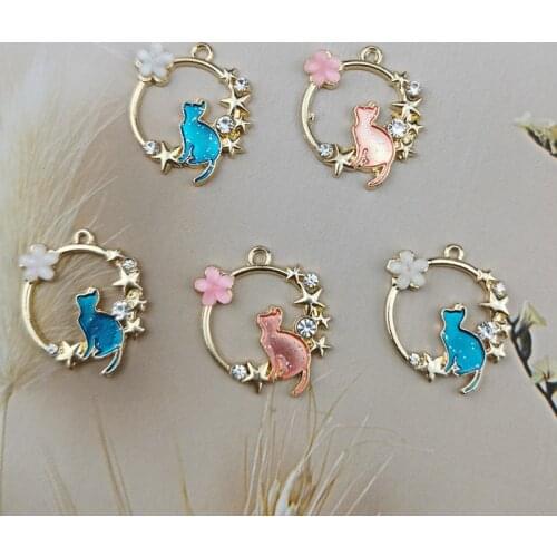 10pcs/pack The wreath cat Enamel Charms Jewelry Earring Bracelets DIY Pendant Jewelry Making Golden Base YZ915