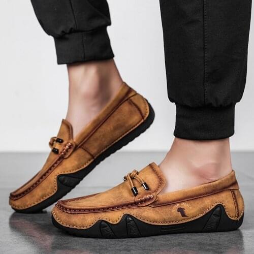 Man New Summer Fashion Hand-sewn Casual Shoe Hombre Comfy Breathable Loafers Moccasin Male Lazy Slip-on Flats Driving Shoe