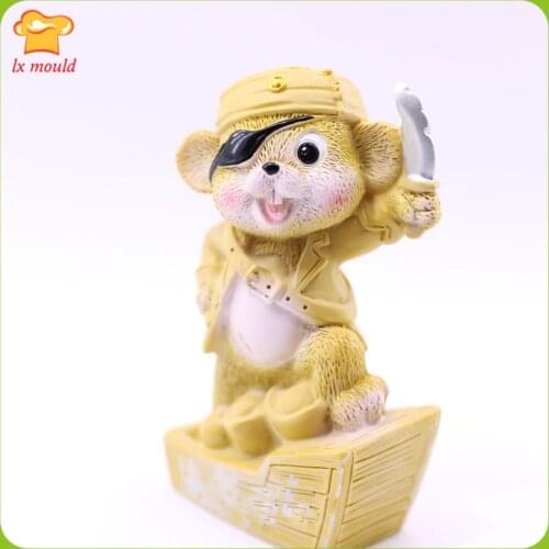 Auspicious Rat Silicone Mould DIY Aromatherapy Handmade Candle Cartoon Mouse Mold-Pirate