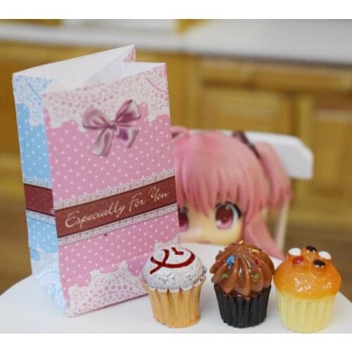 1 Set Dollhouse Miniature Cake with Bag for Blyth, Pullip, Barbies, BJD 1/6 Doll Play Food Toy Accessories