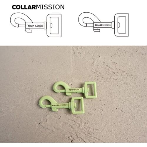 Green colored baking paint dog clip durable and strong swivel hook We provide laser engraving service customize LOGO CPK20G