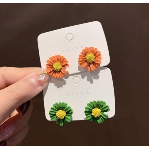 Cute Flower Earrings New Style In 2020 Small Fresh Earrings Sweet And Simple Earrings For Charming Women