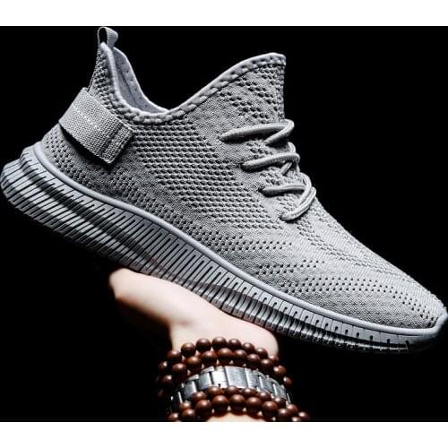 2021 Summer Mens Fashion Breathable Flying Woven Mesh Lightweight Vulcanized Shoes Walking Casual Shoes Sports Shoes