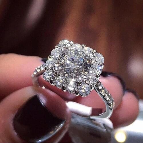 New Luxury Classic Womens Micro-inlaid Zircon Wedding Ring Fashion Prom Gift Hand Jewelry