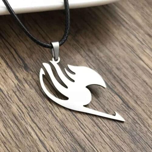 Famous Cartoon FAIRY TAIL Jewelry Crane Pendant Bird Necklace Stainless Steel Silver Color Leather Chain Necklace Fashion Jewelr