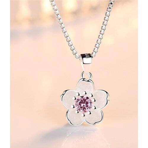 Womens Elegant Cute Peach Flowers Shape Inlaid Pink/Purple AAA Zircon Pendant Clavicle Chain Necklace Fashion Jewelry NL0556
