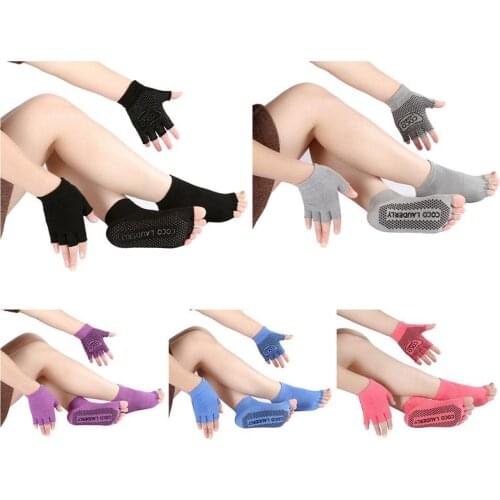 2019 New Yoga Nonslip Gloves Full Finger Socks Suit Pure Cotton Socks Sweat Absorbing Sports Skin-friendly Fabric Soft Toe Socks