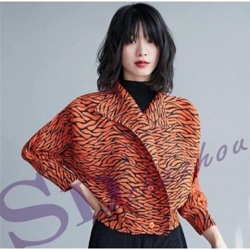 HOT SELLING MIiyake Fashion fold Nine points sleeve Leopard print coat single breasted turndown collar coat IN STOCK