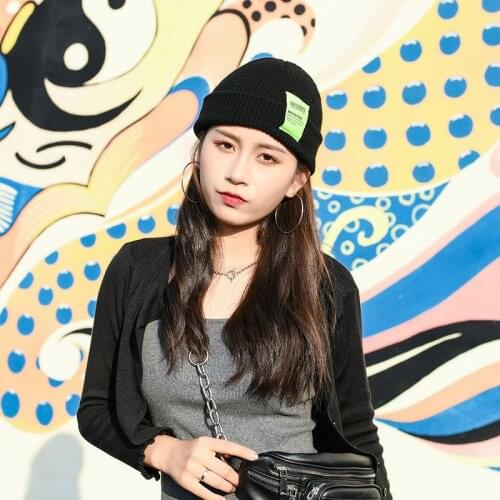 New Autumn Winter Beanie Caps Men Women Warm Cotton Knitted Hat Plain Weave Without Eaves Outdoor Letter Patch Cold Cap Tide B91