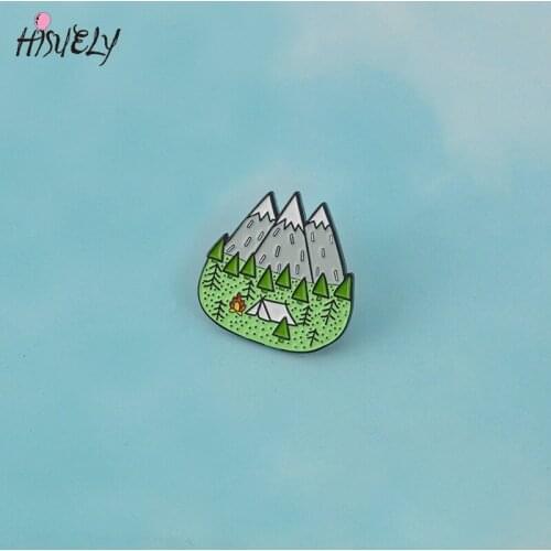 Three-finger Xuefeng brooch Mountain commemorative pin for a friend denim clothing bag badge